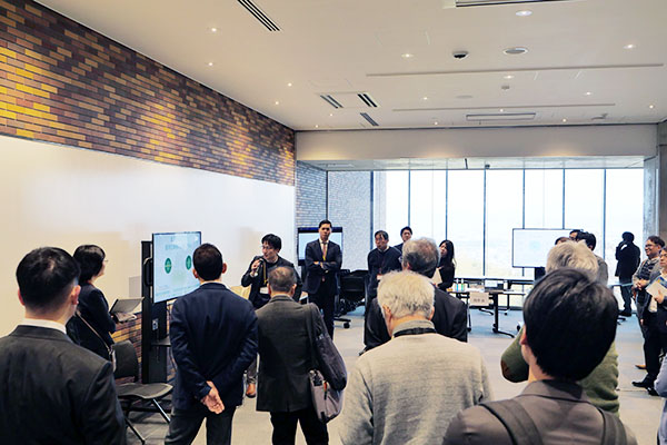 京都大学 次世代研究者産学連携ネットワークイベント：CO₂ Xcycle桂 研究発表の様子2