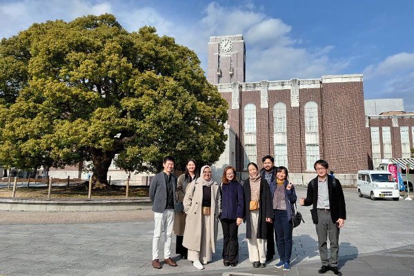 参加者の集合写真